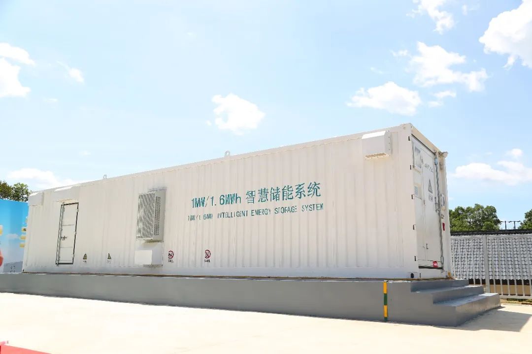 湘儲(chǔ)代表，威勝電氣助力湖南首個(gè)MWh級(jí)大型用戶側(cè)儲(chǔ)能電站正式投運(yùn)